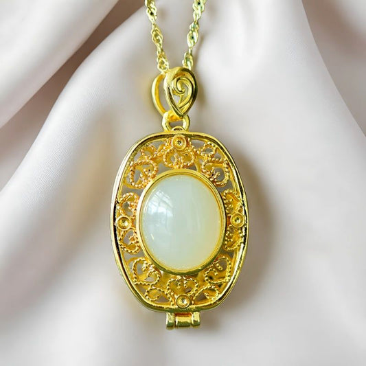 Hetan Jade Square Hinged Sachet Pendant Necklace –Gold Openwork Scrollwork Design with Spiral Heart-Shaped Clasp (Classic Romantic Style)