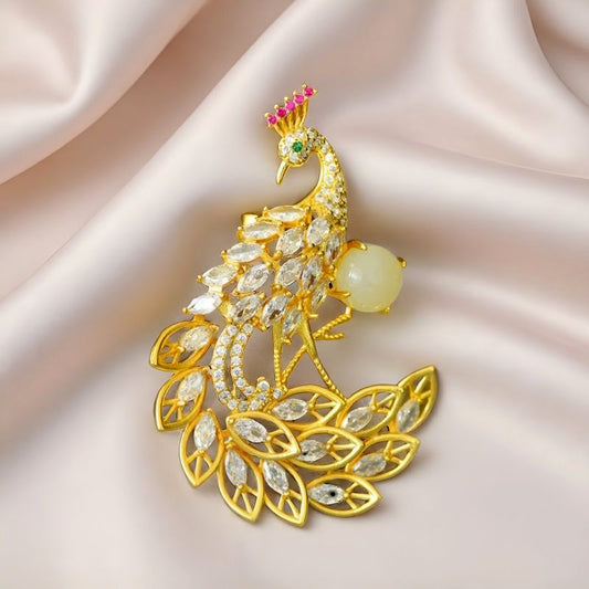 Hetian jade round bead pink and green gemstone embellished brooch – Peacock spreading its tail feathers, auspicious and luxurious brooch