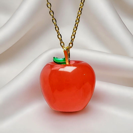 Red Agate Apple Pendant Necklace with Emerald-Green Leaf Clasp – Finely carved apple design symbolizing peace, safety, and a flourishing, vibrant life.