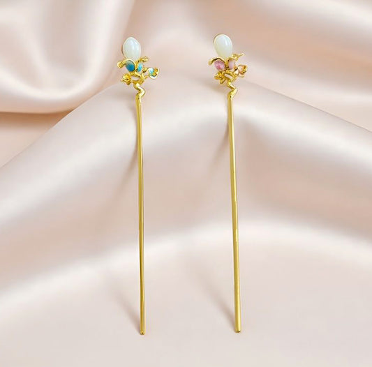 Hetian Jade & Enamel Floral Gold Hairpin (Delicate Thin Gold Stem) – Fresh, Cute, and Classic Hanfu Style  Suitable for Hanfu accessories and as gifts.