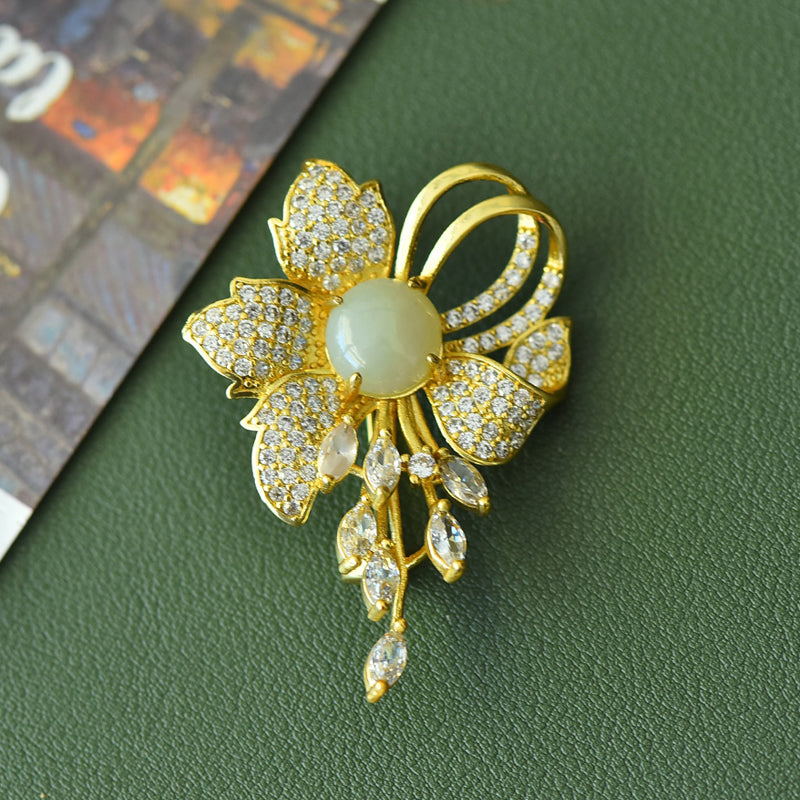 Hetian jade floral brooch | Gold-plated corsage inlaid with zircon, classic Oriental jewelry, comes in an exquisite gift box.