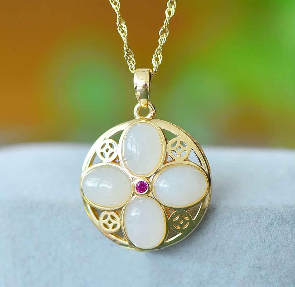 Hetian Jade Four-Petal Flower Pendant Necklace – A symbol of wholeness, auspiciousness, prosperity, and elegance. Comes with an exquisite gift box