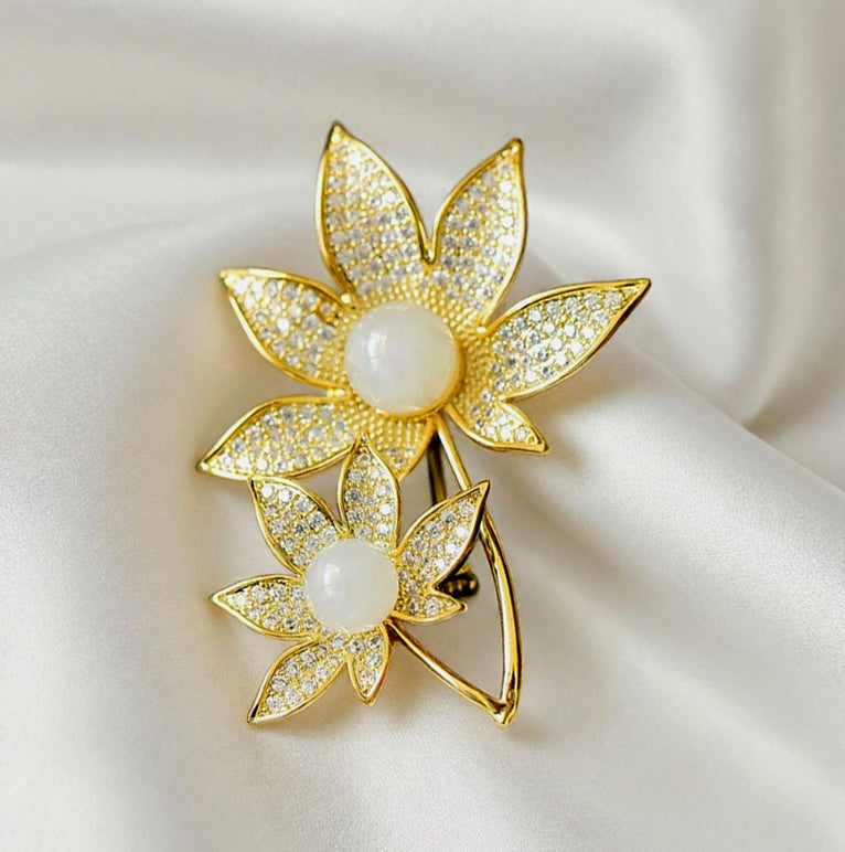 Double Flower Hetian White Jade Brooch | Zircon Inlaid Gold-Plated Lily Corsage Brooch - Suitable for Everyday Wear