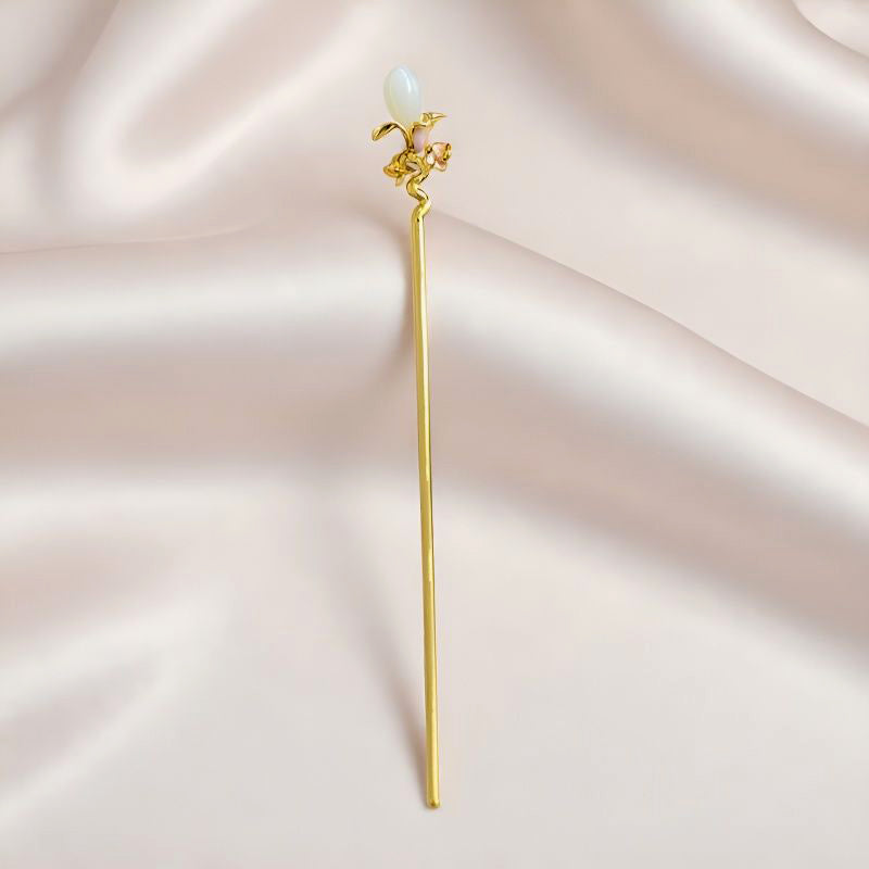Hetian Jade & Enamel Floral Gold Hairpin (Delicate Thin Gold Stem) – Fresh, Cute, and Classic Hanfu Style  Suitable for Hanfu accessories and as gifts.