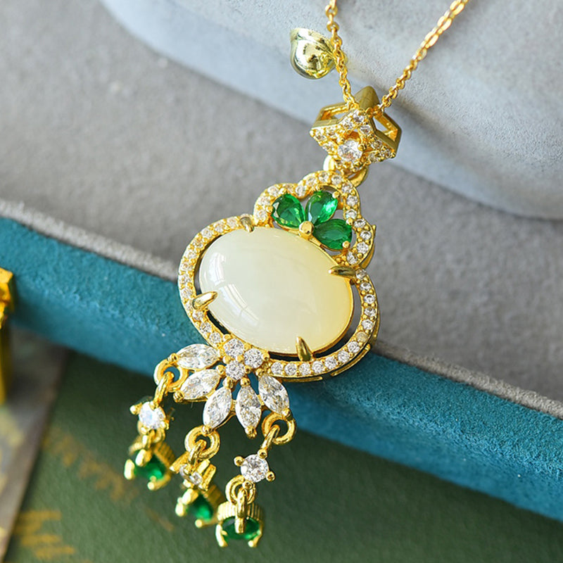 Hetian Jade and Emerald Pendant Necklace with Gold Floral Caps and Triple-Strand Tassels – Luxurious, Flowing, and Lively Tassel Design  Exquisite gift box