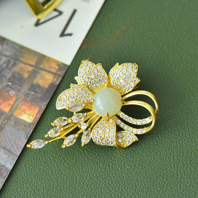 Hetian jade floral brooch | Gold-plated corsage inlaid with zircon, classic Oriental jewelry, comes in an exquisite gift box.