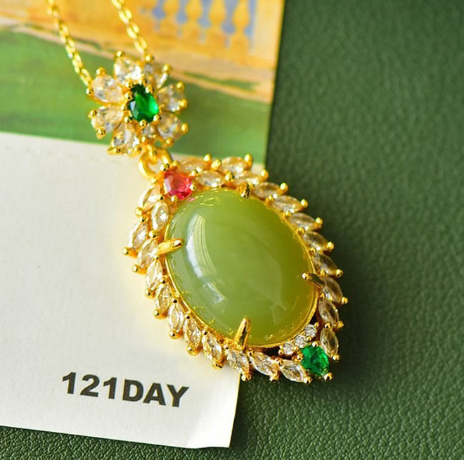"Snowflake-Topped Pendant Necklace: Verdant Hetian Jade Accented with Ruby and Zircon Petals—An Elegant and Luxurious Design   Comes with a beautiful gift box