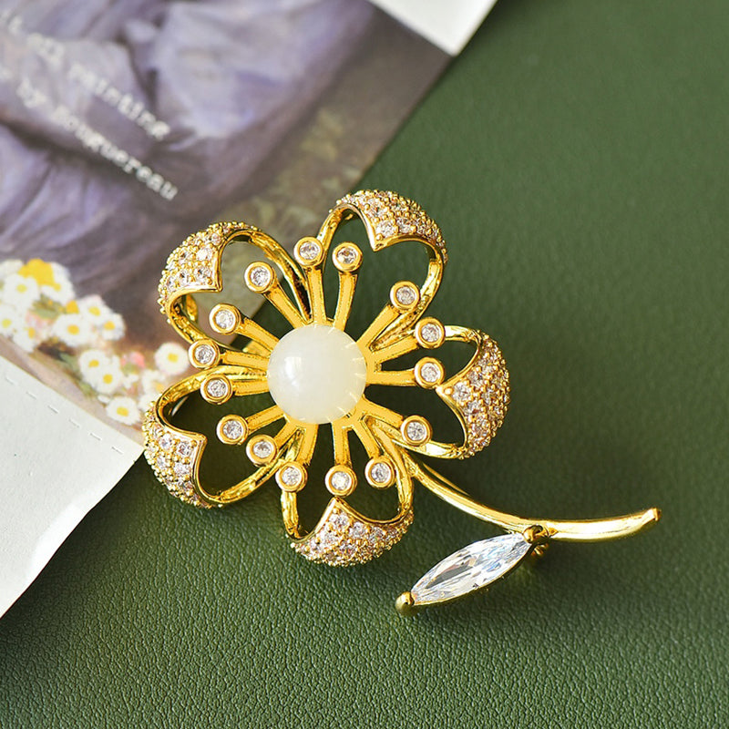 Openwork floral white jade brooch | Zircon-embellished gold-plated four-leaf brooch, dazzling and radiant.  Comes with an exquisite gift box