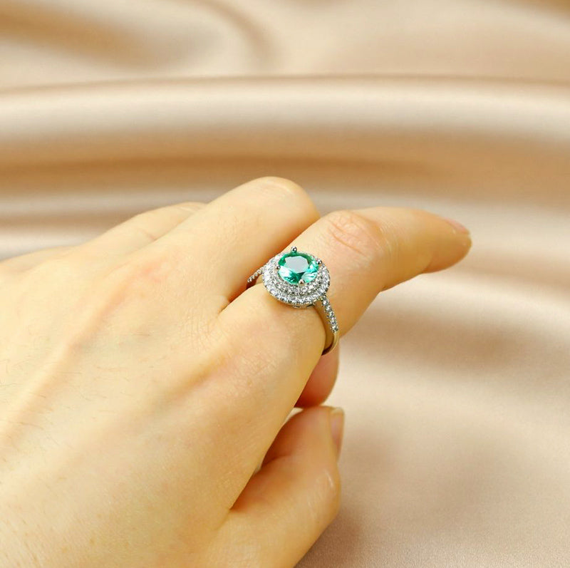 Emerald double-layered zircon halo ring, gold ring with large round-cut gemstones and a gold zircon band, comes in a beautiful gift box.