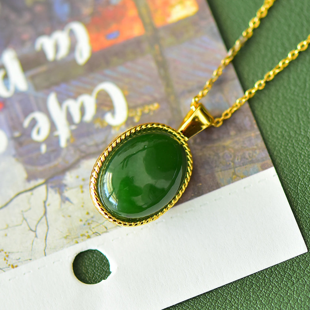 Simple Necklace with Vivid Green Jasper Framed by Golden Twisted Rope Pattern Border, Plump & Bright Natural Green Jasper, Elegant & Noble