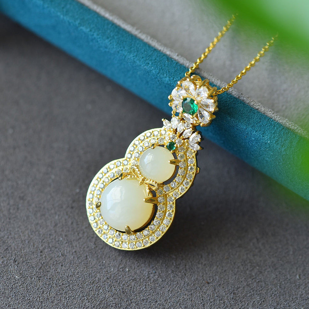 Gourd-Shaped 18K Gold Hetian Jade Necklace, Double-Layer Zircon Setting, Golden Corolla Clasp with Emerald, Symbolizing Fortune & Longevity