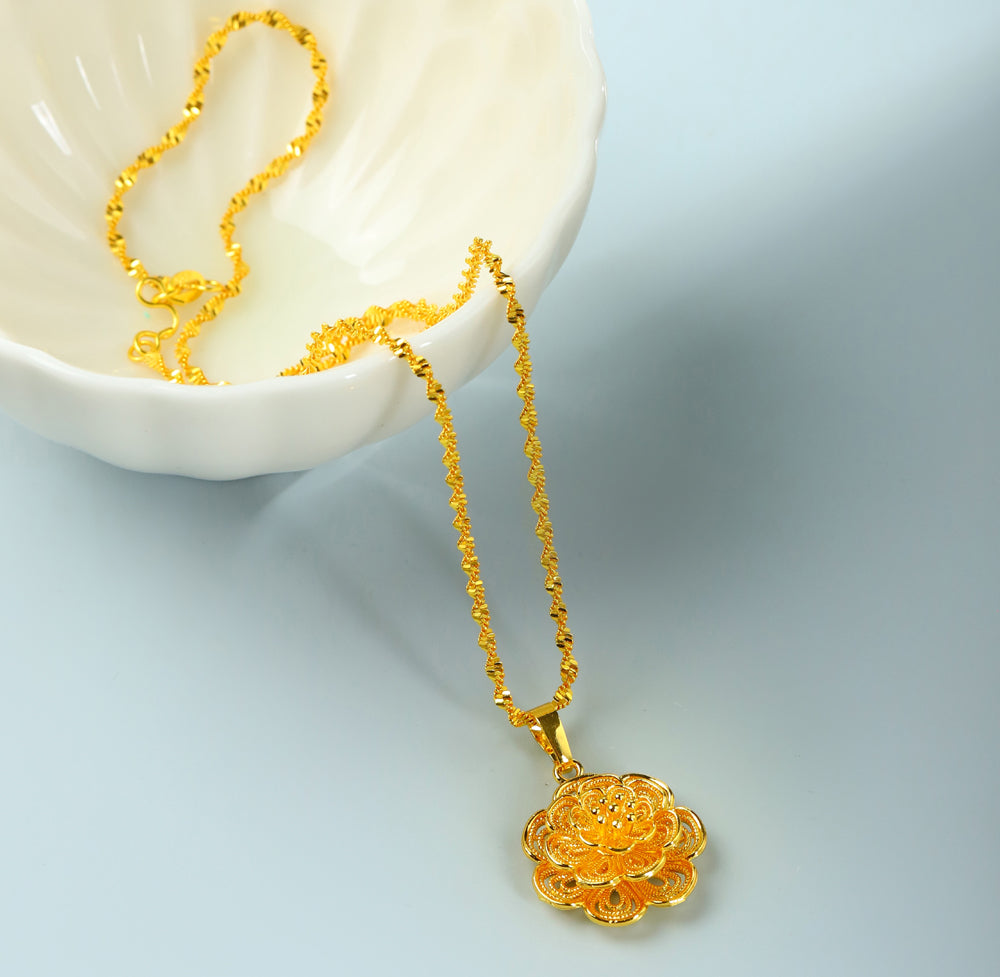 Golden Mirror Space Peony Blowing Wire Craft Necklace – Multi-layer Petal Stacked Blooming Design, Comes with an Exquisite Gift Box