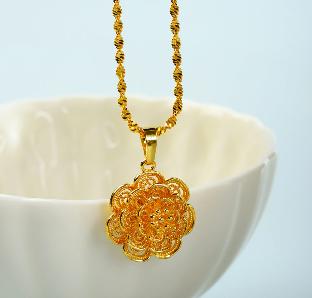 Golden Mirror Space Peony Blowing Wire Craft Necklace – Multi-layer Petal Stacked Blooming Design, Comes with an Exquisite Gift Box