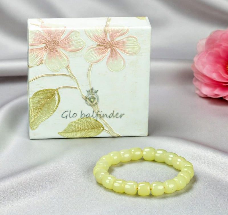 Yellow-green chalcedony barrel bead plain elastic bracelet – fresh and even color, matte and warm texture, simple and pure.