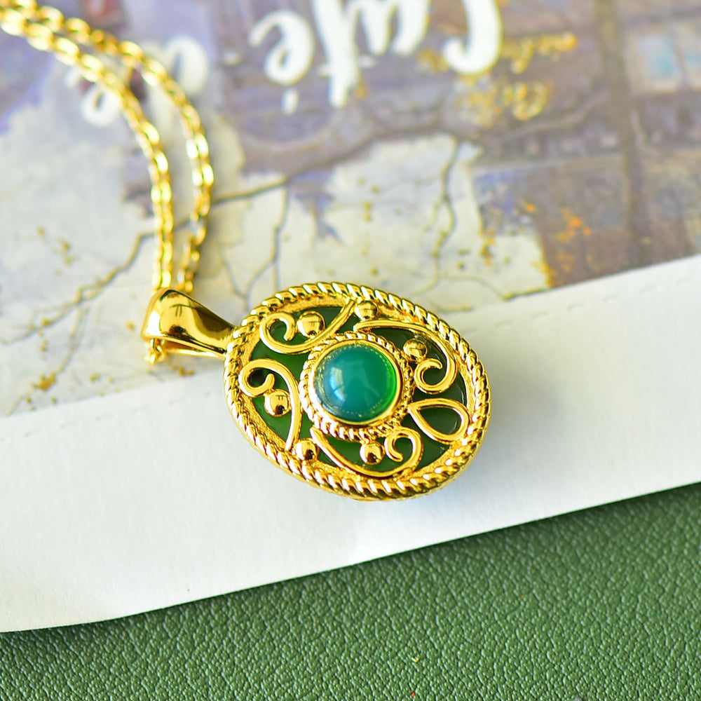 Simple Necklace with Vivid Green Jasper Framed by Golden Twisted Rope Pattern Border, Plump & Bright Natural Green Jasper, Elegant & Noble
