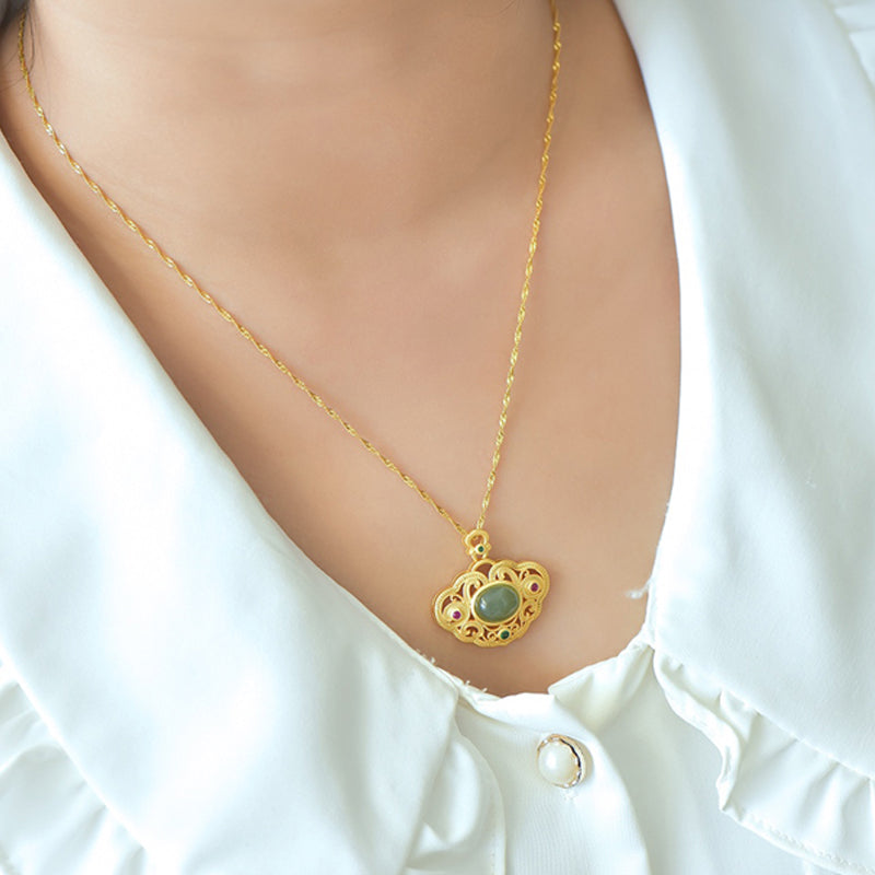 Court-style 18K openwork jade necklace / Suitable for everyday wear, banquets, and gifting
