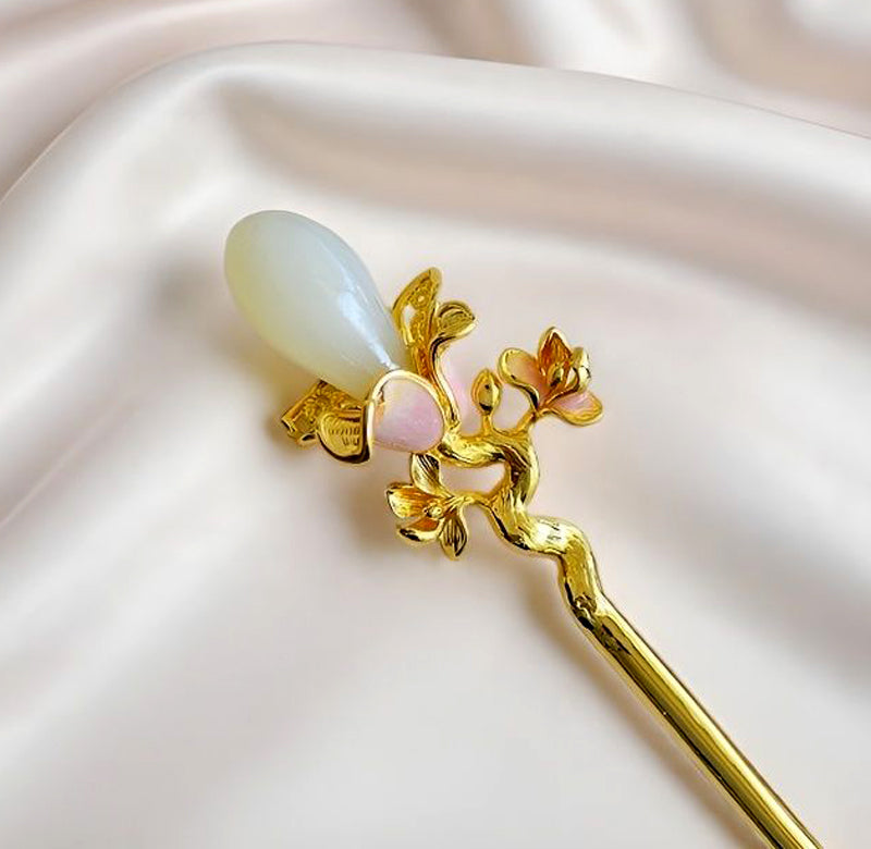 Hetian Jade & Enamel Floral Gold Hairpin (Delicate Thin Gold Stem) – Fresh, Cute, and Classic Hanfu Style  Suitable for Hanfu accessories and as gifts.