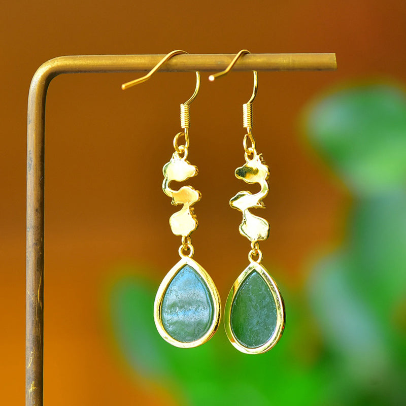 A pair of Hetian jade teardrop enamel auspicious cloud earrings – Classic Chinese style, elegant and lively, bringing good fortune and happiness.