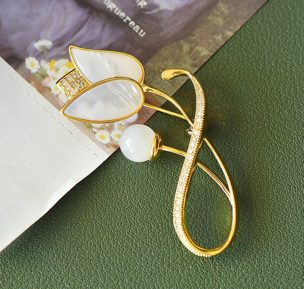 White Jade Grandma Mothers Peony Flower Brooch Pin Fashion Jewelry Gift Box