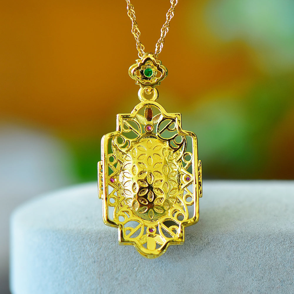 Malachite oval main stone, gold openwork court floral frame, ruby embellishment pendant necklace – emerald green natural veins