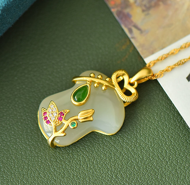 Hetian jade lotus-shaped gemstone pendant necklace – Hetian jade pendant brings happiness, good fortune, and auspiciousness. Creative auspicious gifts