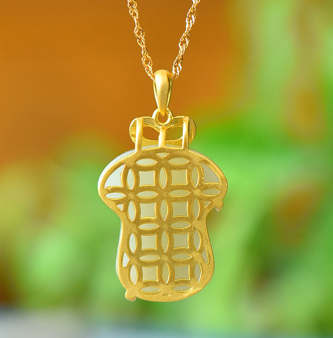 Hetian jade lotus-shaped gemstone pendant necklace – Hetian jade pendant brings happiness, good fortune, and auspiciousness. Creative auspicious gifts